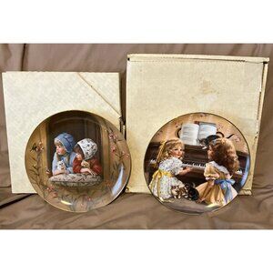 Set Of 2 Reco Days Gone By Collector Plates  By Sandra Kuck